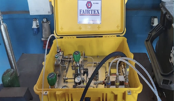 Portable annulus testing equipment and gas analyzer used on offshore flexible riser systems