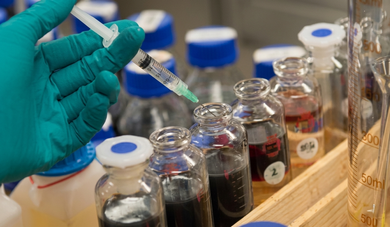 Crude oil laboratory testing and inspection operations for refinery and cargo quality verification