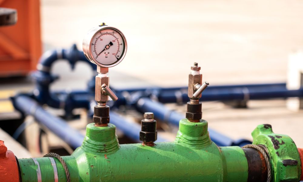 Pipeline pressure monitoring and electronic line break control system at oil and gas valve station